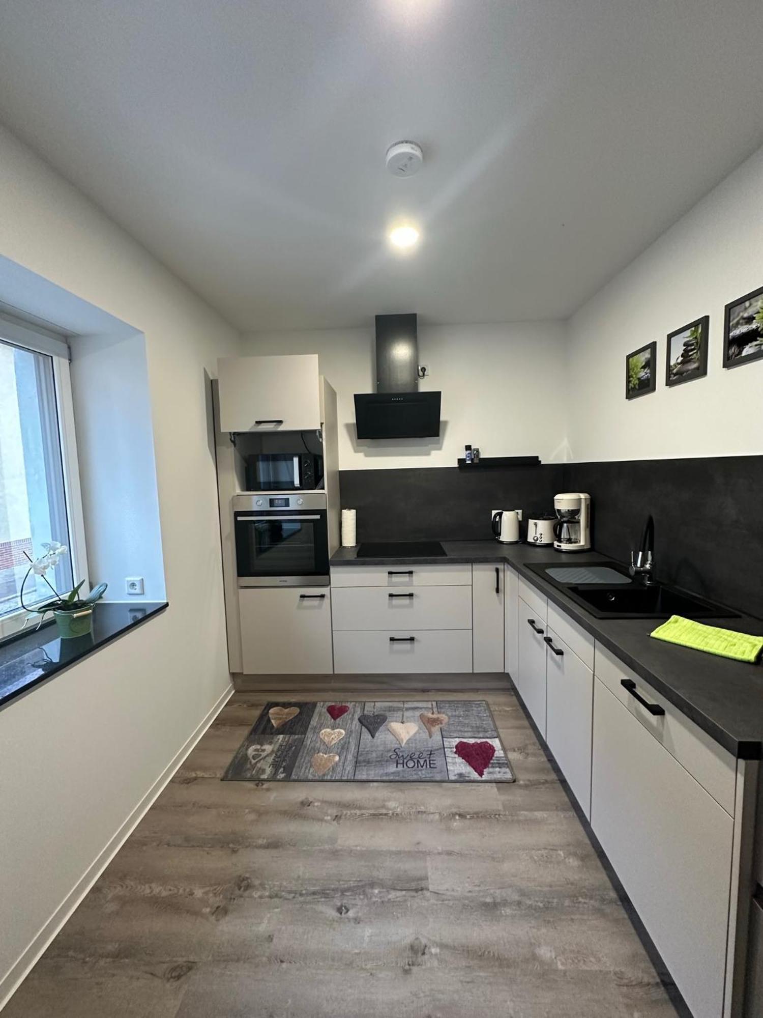 Ht Appartement No.3 Greppin Eksteriør billede